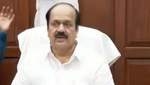 தமிழக வெற்றி கழகத்திற்கு ஆதரவு அளித்த அ.தி.மு.க. எம்.எல்.ஏ.க்கள் 21 பேர் மீது தகுதிநீக்க நடவடிக்கை இல்லையென சபாநாயகர் ஜே.சி.டி.பிரபாகர் அறிவித்துள்ளார்