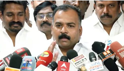 காங்கிரசில் ஒரே அணிதான் ராகுல் காந்தி அணியென்று மாணிக்கம் தாகூர் பேட்டியில் கூறினார்