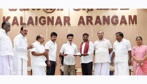 திமுக தயவில் தமிழக வெற்றி கழக ஆட்சியென மு.க. ஸ்டாலின் பேசினார்