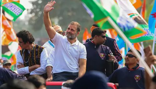 ‘மக்களோடு என்றும் களத்தில் நிற்பேன்; மக்களின் நம்பிக்கையே எனது பலமென ராகுல் காந்தி கூறியுள்ளார்