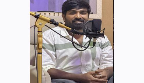“ஸ்லம் டாக் - 33 டெம்பிள் ரோடு” படத்தின் பின்னணி குரல் பணிகளை விஜய் சேதுபதி. நிறைவு செய்தார்