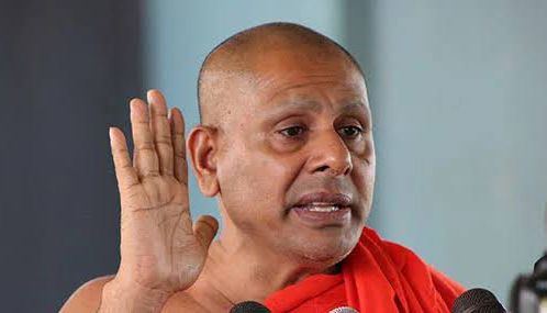 இலங்கையில் மாகாண ஆளுநர்களின் தொடர் பதவி துறப்பு இடம்பெறுகையில் பிரதமரும் பதவியைத் துறப்பாரா?  என கேள்வி எழுப்பும் சீலரத்ன தேரர்