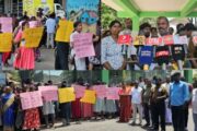 வீட்டுத்திட்ட மிகுதி கொடுப்பனவை வழங்குமாறு யாழ்ப்பாணம் - வலிகாமம். மேற்கில் போராட்டத்தில் குதித்த மக்கள்!