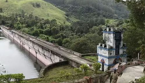 முல்லைப்பெரியாறு அணை நீர்மட்டம் 123 அடியை நெருங்கியது