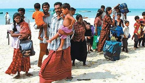 இலங்கைப் போர் காரணமாக ஆவணங்களின்றி இந்தியாவுக்குச் சென்று அகதிகளாக வாழும் இலங்கையர்கள், தாயகம் திரும்ப அமைச்சரவை ஒப்புதல்.
