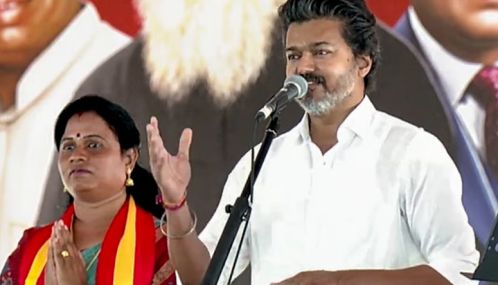 திமுகவின் கிளைக்கழகமாக அதிமுக மாறிவிட்டதென மதுராந்தகத்தில் முதல்-அமைச்சர் விஜய் பேசினார்