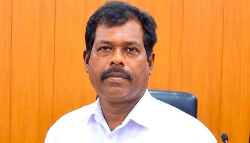 யாழ்ப்பாண மாவட்ட செயலக பணியாளர்  நாகராசா சூரியகுமார்  ரயில் மோதிய விபத்தில் பலி!