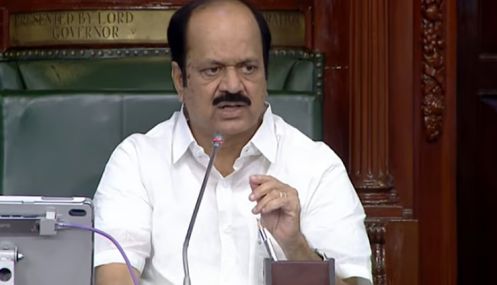 முதலமைச்சர் கொண்டு வந்த தீர்மானம் சட்டமன்றத்தில் ஒருமனதாக நிறைவேற்றப்பட்டதாக சபாநாயகர் அறிவித்தார்