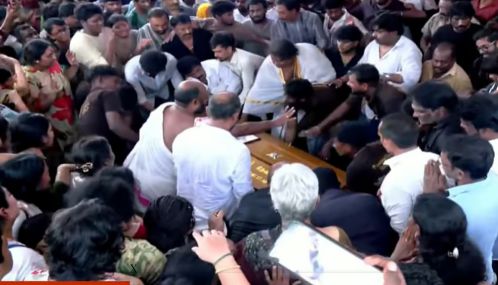 72 குண்டுகள் முழங்க அரசு மரியாதையுடன் இசையமைப்பாளர் தேவா உடல் நல்லடக்கம் செய்யப்பட்டது