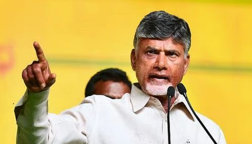புயல் எச்சரிக்கை குறித்து அதிகாரிகளுக்கு ஆந்திர முதல்வர் சந்திரபாபு நாயுடு அதிரடி உத்தரவிட்டுள்ளார்