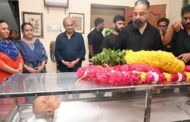 பழம்பெரும் இயக்குநர் சிங்கீதம் சீனிவாச ராவ் காலமானார்