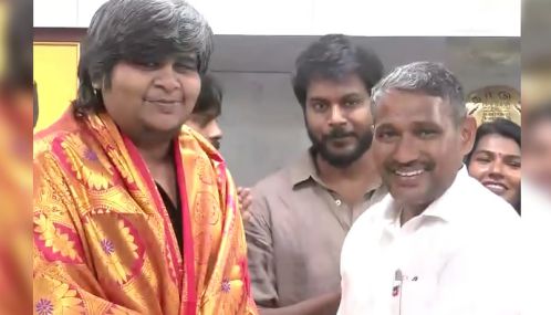 சென்னை தலைமைச் செயலகத்தில் 'டோரதி' படக்குழுவினருக்கு அமைச்சர் வன்னி அரசு பாராட்டு தெரிவித்துள்ளார்