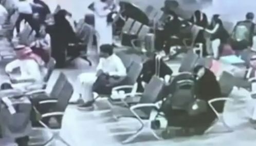 சவுதி விமான நிலையம் மீது தாக்குதலில் இந்தியர் உள்பட 2 பேர் உயிரிழந்தனர்